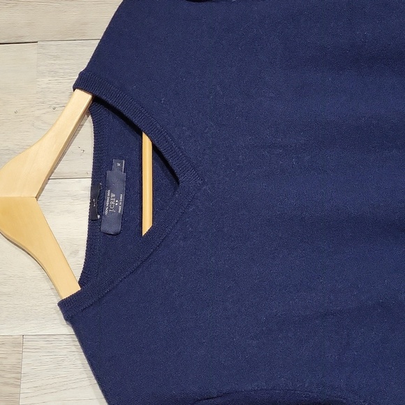 J Crew Mens XL Slim Navy Blue Merino Wool V Neck Sweater Long Sleeve Warm Soft‎ - Picture 4 of 5